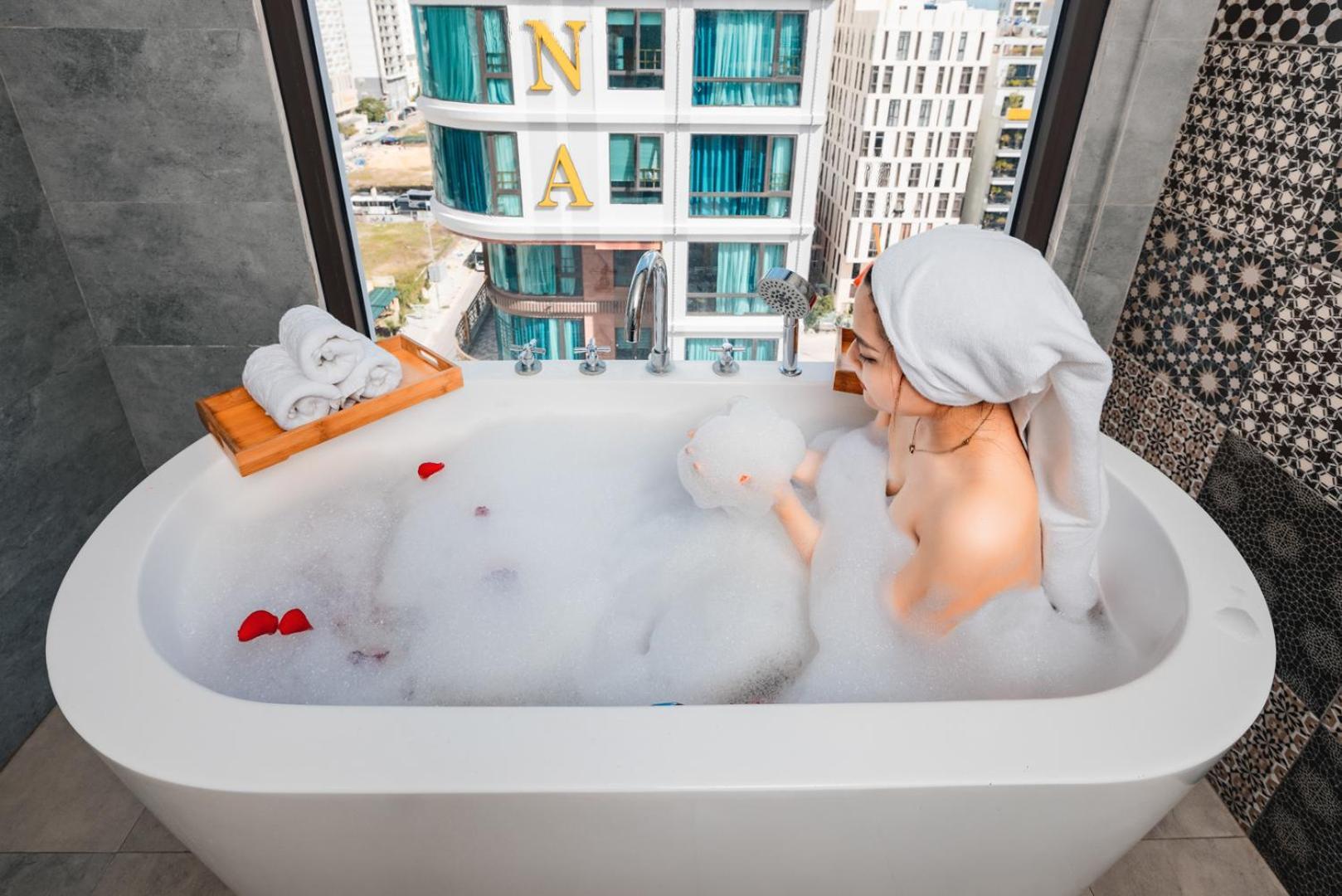 Minh Chau Premium Hotel Danang Da Nang Exterior foto